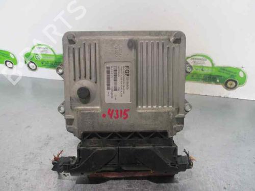 Used Engine control unit (ECU) Engine control unit (ECU) FIAT PUNTO (188_) 1.3 JTD 16V (70 hp) 2080063 2080063