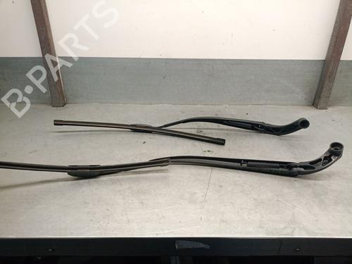 Front windshield wiper arm OPEL ASTRA H GTC (A04) 1.9 CDTi (L08) | BP20338079C143 