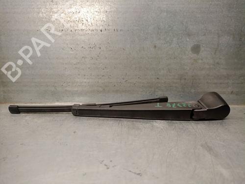 Used Rear windshield wiper arm MERCEDES-BENZ A-CLASS (W176) A 180 CDI (176.000) (109 hp) 25245596