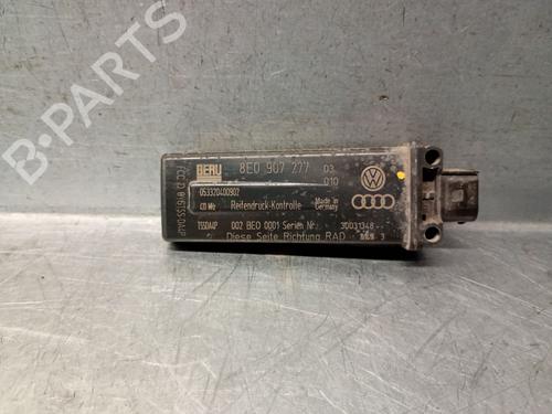 Used Antenna/Base AUDI Q7 (4LB) 3.0 TDI quattro (233 hp) 27807821