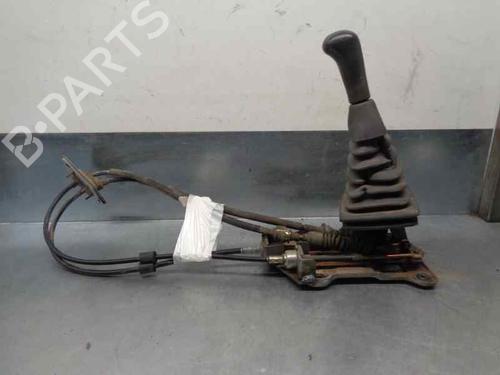 Used Gear lever MITSUBISHI SPACE WAGON (N9_W, N8_W) 2.0 (133 hp) 8284469
