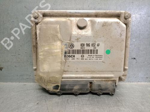 Used Engine control unit (ECU) VW POLO (6N2) 1.4 (60 hp) 30634100