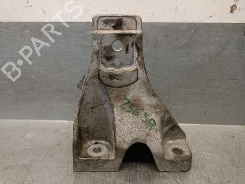 Used Engine mount JAGUAR F-PACE (X761) 2.0 TD4 (180 hp) 30144201