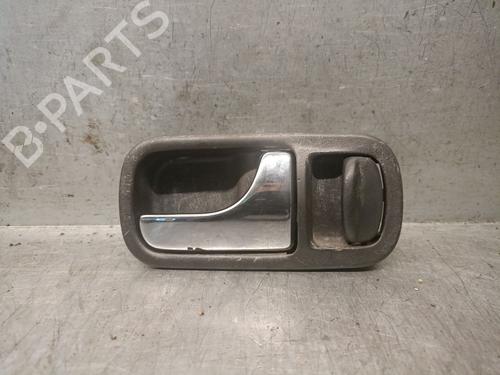 Høyre bak invendig håndtak FORD MAVERICK (UDS, UNS) 2.7 TD (125 hp) 23081259