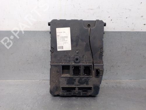 Used Fuse box Fuse box 34460716 34460716