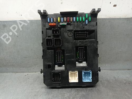 Used Fuse box PEUGEOT 307 (3A/C) 1.6 HDi 110 (109 hp) 21581145