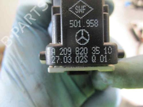 Used Right rear window switch MERCEDES-BENZ CLK (C209) [2002-2010]  2313584
