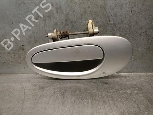 Używane Klamka zewnętrzna drzwi tylnych lewych CHRYSLER SEBRING (JR) 2.0 (141 hp) 23965420