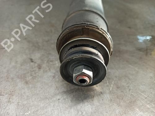Right rear shock absorber TOYOTA AURIS (_E18_) 1.8 Hybrid (ZWE186_, ZWE186R) | BP15399044M19 