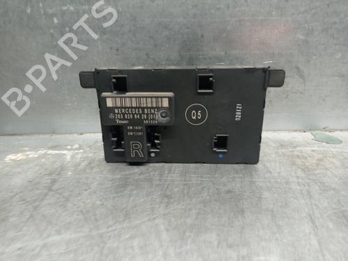 Used Comfort control module MERCEDES-BENZ C-CLASS T-Model (S203) C 200 CDI (203.204) (116 hp) 8289568