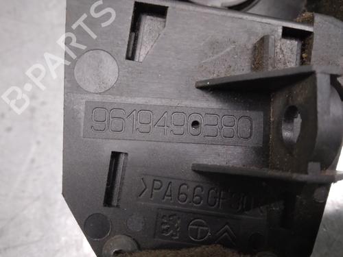 Headlight switch PEUGEOT 106 II (1A_, 1C_) 1.4 i | BP10697833I24 