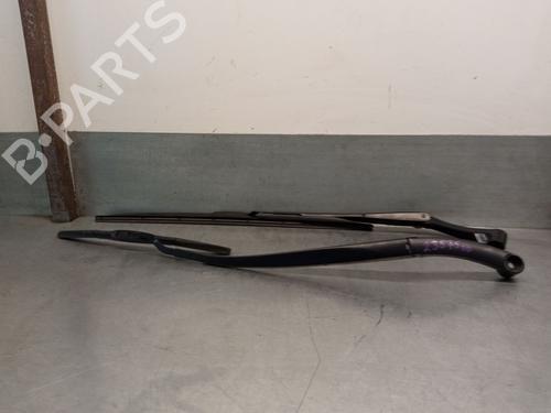 Used Front windshield wiper arm HYUNDAI KONA (OS, OSE, OSI) 1.6 GDi Hybrid (105 hp) 29067349