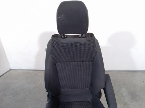 Right front seat PEUGEOT 5008 (0U_, 0E_) 1.6 HDi | BP13398062C16 