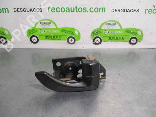 Used Rear right interior door handle HYUNDAI SANTA FÉ I (SM) 2.7 V6 4x4 (173 hp) 3217231