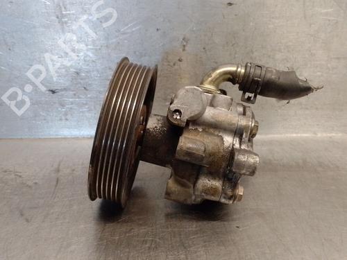 Used Steering pump Steering pump VW GOLF IV (1J1) 1.6 (102 hp) 33182410 33182410
