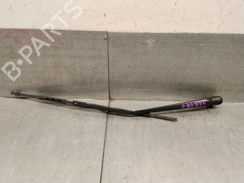 Braço escova traseiro Braço escova traseiro TOYOTA COROLLA Compact (_E11_) 1.4 (ZZE111_, ZZE111R) (97 hp) 36553372 36553372
