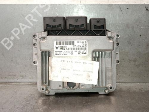 Used Engine control unit (ECU) Engine control unit (ECU) 39080064 39080064