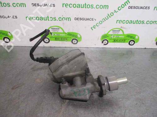 Used Brake master cylinder RENAULT KANGOO (KC0/1_) 1.5 dCi (KC07) (65 hp) 2109392