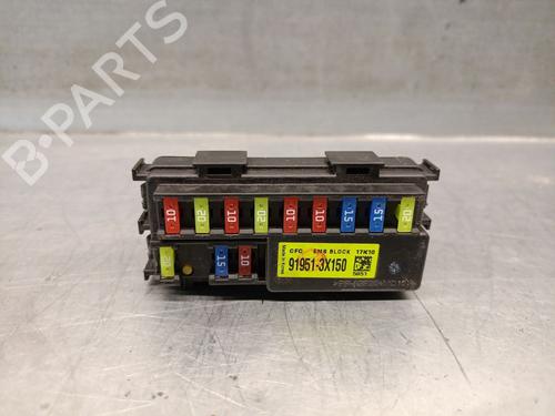 Used Fuse box KIA CEE'D Sportswagon (JD) 1.0 T-GDI (120 hp) 26493763