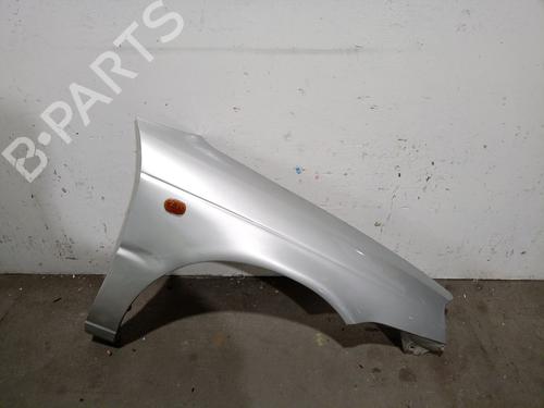 Used Right front fenders Right front fenders SUZUKI BALENO (EG) 1.6 i 16V (SY416) (98 hp) 33273384 33273384