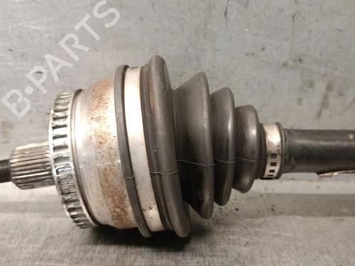 Drivaksel fortil venstre VW PASSAT B5 Variant (3B5) 1.8 T | BP29332595M38 