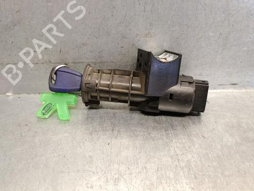 Used Ignition barrel FIAT PUNTO (188_) 1.3 JTD 16V (70 hp) 27436401