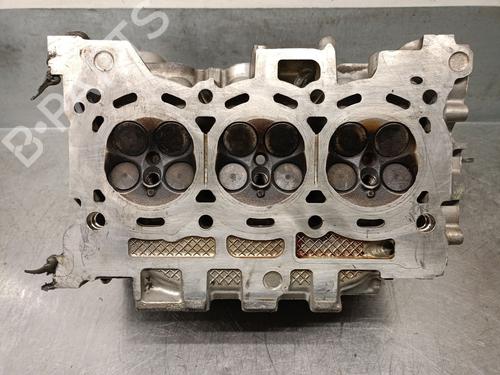Used Cylinder head NISSAN JUKE (F16_) 1.0 (114 hp) 31070669