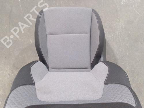 Right front seat RENAULT CLIO V (B7_) 1.6 E-TECH 140 (B7MU) | BP29247608C16 
