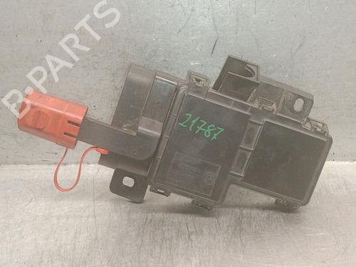 Used Fuse box BMW 7 (E65, E66, E67) 730 Ld (231 hp) 22725378