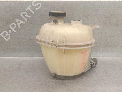 Ekspansjonstank TOYOTA YARIS (_P9_) 1.4 D-4D (NLP90_, NLP90R) (90 hp) 28110835