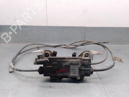 Used Electric handbrake RENAULT ESPACE IV (JK0/1_) 2.2 dCi (JK0H) (150 hp) 31653492