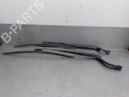Vindrute viskerarm LAND ROVER DISCOVERY III (L319) 2.7 TD 4x4 (190 hp) 17388859