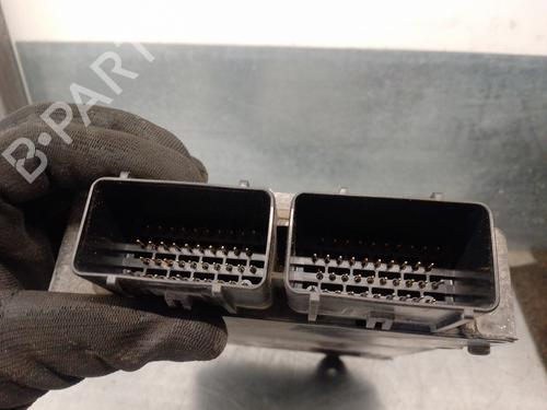 Engine control unit (ECU) CHRYSLER VOYAGER / GRAND VOYAGER III (GS_, NS_) 2.4 i | BP17476837M57 