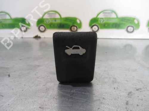 Used Tailgate handle Tailgate handle HYUNDAI H-1 / STAREX Bus (A1) 2.5 TD (80 hp) 2103339 2103339