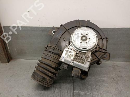 Used Heater blower motor SMART FORTWO Coupe (453) electric drive / EQ (453.391) (56 hp) 25244942