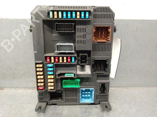 Used Fuse box Fuse box PEUGEOT 208 I (CA_, CC_) 1.2 THP 110 (110 hp) 33268748 33268748