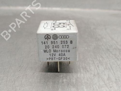 Used Electronic module VW GOLF III Cabriolet (1E7) 2.0 (115 hp) 23042881