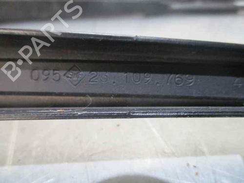 Front windshield wiper arm CHRYSLER VOYAGER IV (RG, RS) 2.8 CRD | BP3471884C143 