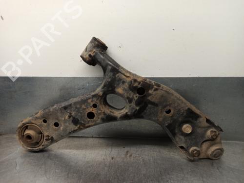 Left front suspension arm TOYOTA AURIS (_E18_) 1.8 Hybrid (ZWE186_, ZWE186R) | BP15468655M12 