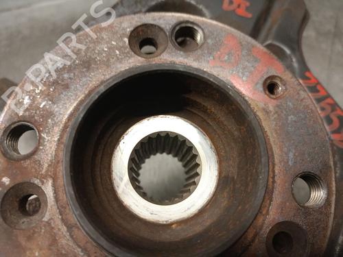 Left front steering knuckle VW POLO (6N2) 1.4 | BP25729074M25 