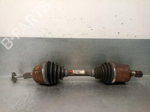Drivaksel fortil venstre VOLVO V40 Hatchback (525) D3 (150 hp) 31190151