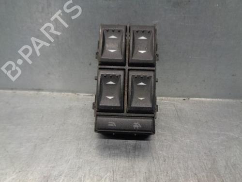 Used Left front window switch FORD MONDEO III Saloon (B4Y) [2000-2007]  13611688