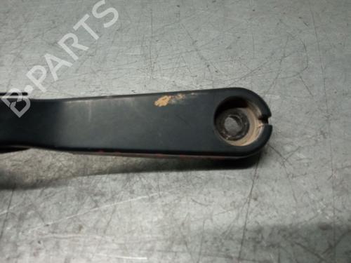 Front windshield wiper arm LAND ROVER FREELANDER I (L314) 2.0 Td4 4x4 | BP24470458C143 