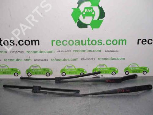 Used Front windshield wiper arm SKODA OCTAVIA II (1Z3) 1.9 TDI (105 hp) 3472335