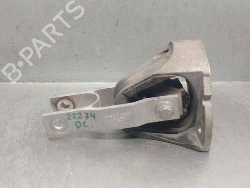 Used Engine mount VOLVO V40 Hatchback (525) D2 (120 hp) 24738914
