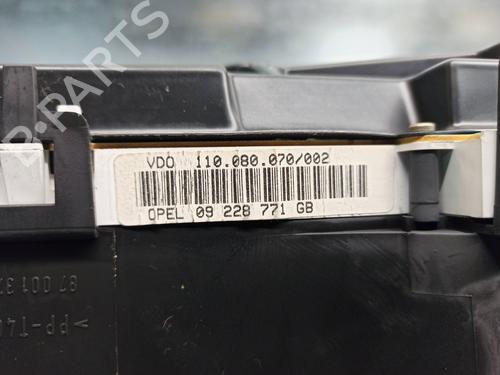Instrument cluster OPEL ZAFIRA A MPV (T98)  | BP8518172C47 