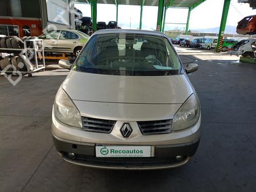 Left taillight RENAULT GRAND SCÉNIC II (JM0/1_) 1.5 dCi (JM1E) | BP31026487C34