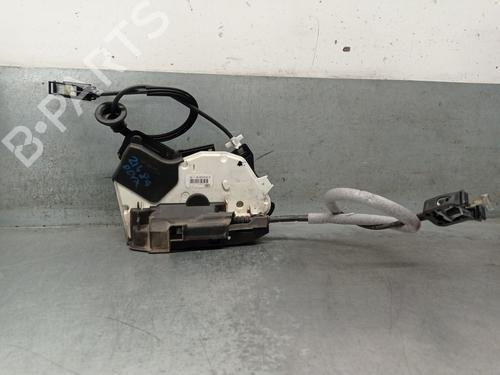 Høyre foran lås VW SHARAN (7N1, 7N2) 2.0 TDI (140 hp) 21839726