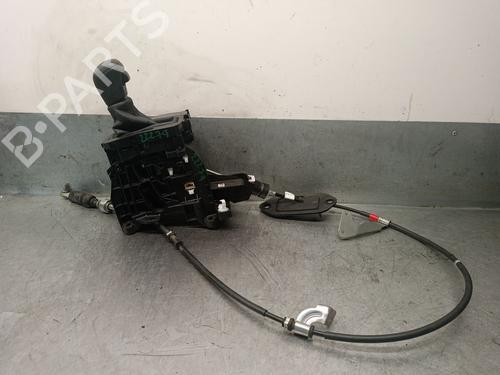Used Gear lever TOYOTA YARIS (_P21_, _PA1_, _PH1_) 1.5 Hybrid (MXPH10, MXPH11) (116 hp) 24917177