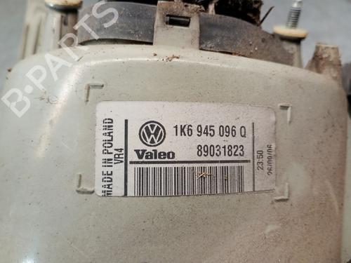 Right taillight VW GOLF V (1K1) 1.9 TDI | BP25496212C35